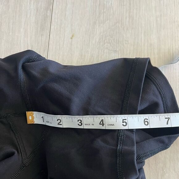 Lululemon Groove Short *Full-On Luon (Regular) size 6 - Picture 6 of 9